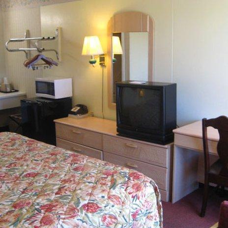 Motel Plaza *